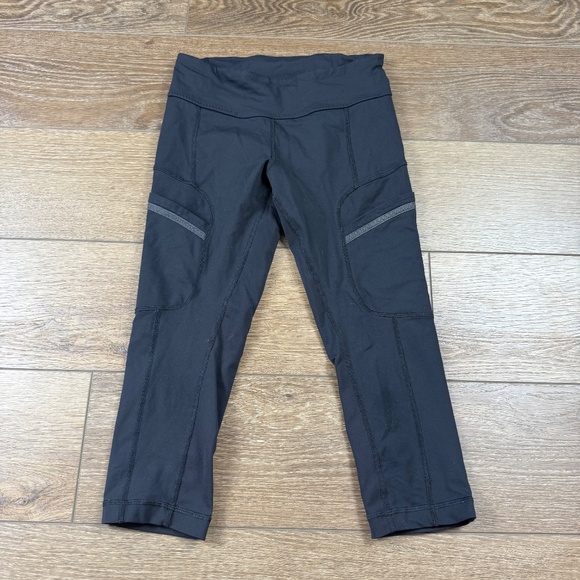 Lululemon Run Your Heart Out Crop Leggings Black 6 Stretch, Pockets, 20" Inseam - Picture 6 of 11